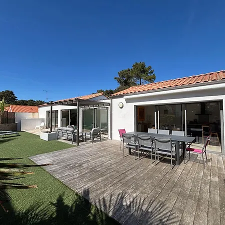 Les Embruns Avec Piscine Intérieure Chauffée 2 à 8 Personnes
