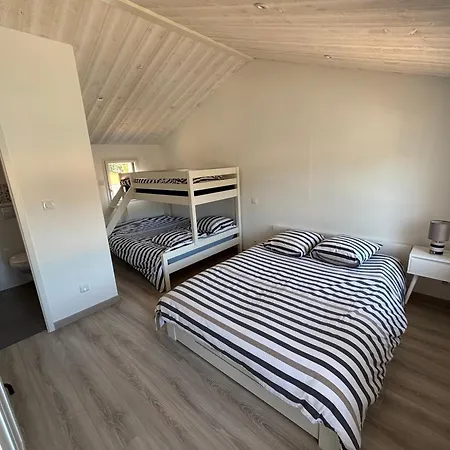 Villa Les Embruns Avec Piscine Intérieure Chauffée 2 à 8 Personnes *