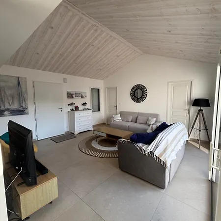 Les Embruns Avec Piscine Intérieure Chauffée 2 à 8 Personnes Villa