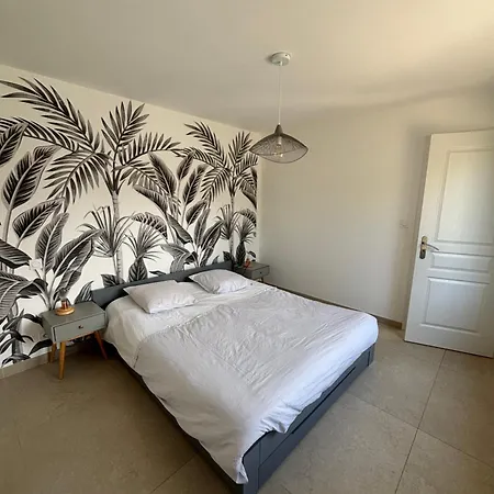 Les Embruns Avec Piscine Intérieure Chauffée 2 à 8 Personnes Villa